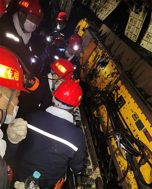 上海ag旗舰厅集团受邀为龙煤集团下属矿业单位开展采煤机业务培训(图8)