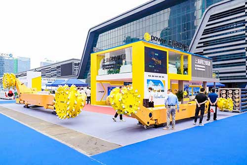 热烈：厣虾g旗舰厅集团参展贵州能博会取得圆满成功(图6)